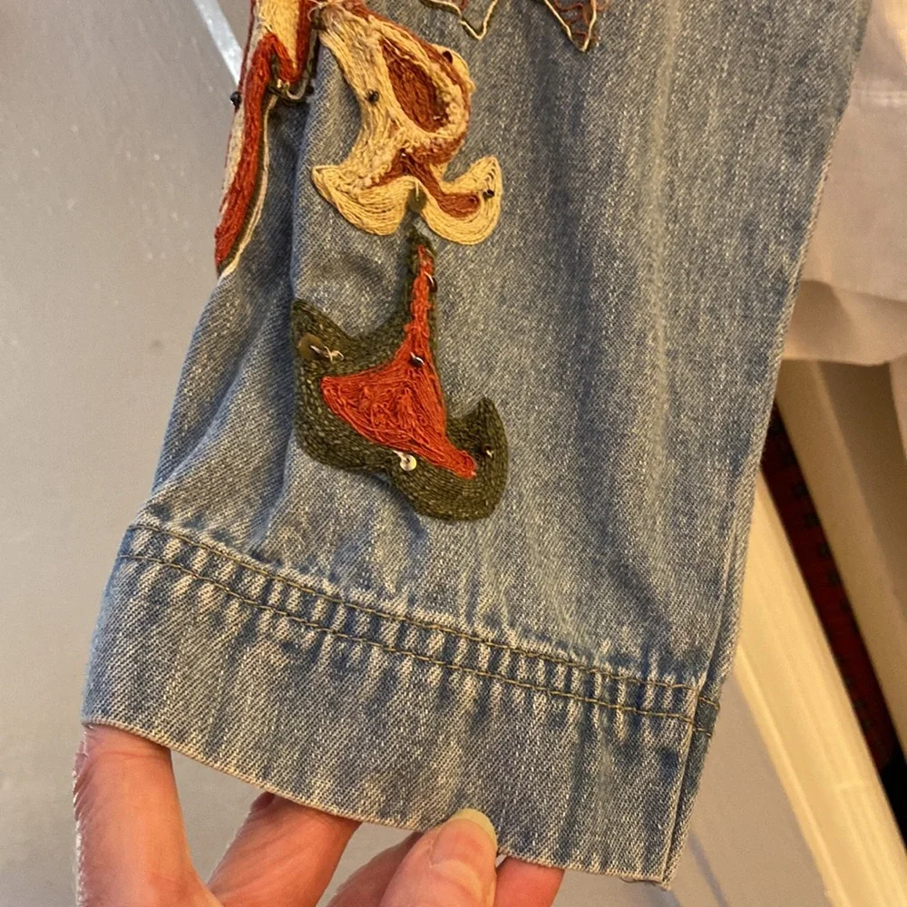 NWOT Boho Embroidered Denim Jacket Sm/Med - Picture 11 of 15